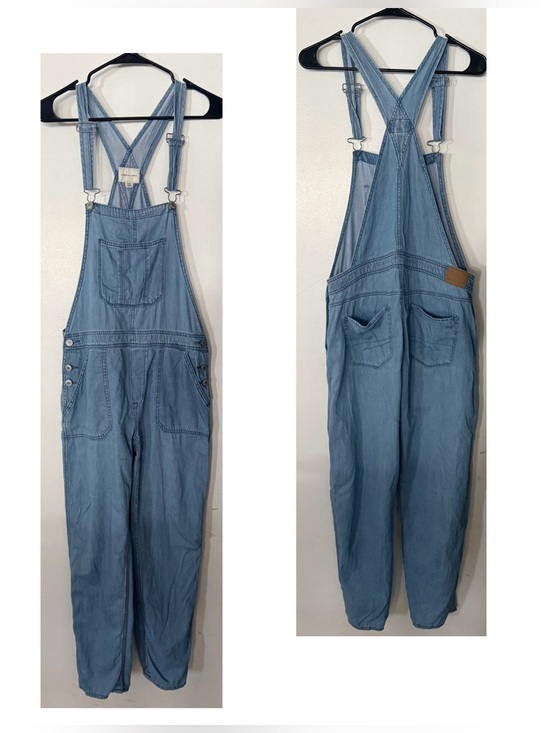 American Eagle Outfitters Denim - ✨American Eagle TomGirl Overalls✨
